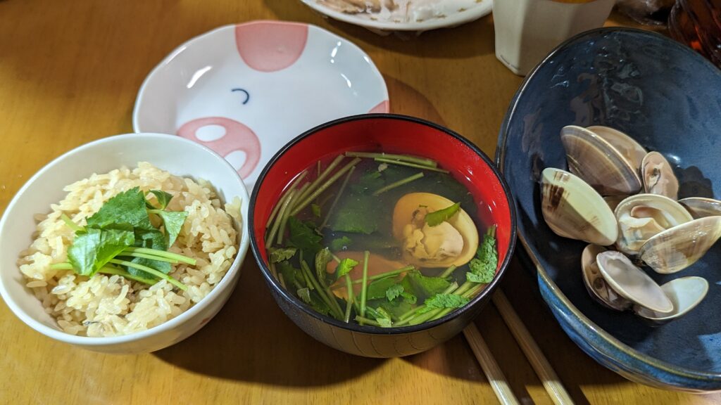 ハマグリご飯、ハマグリのお吸い物、ハマグリ焼きの写真